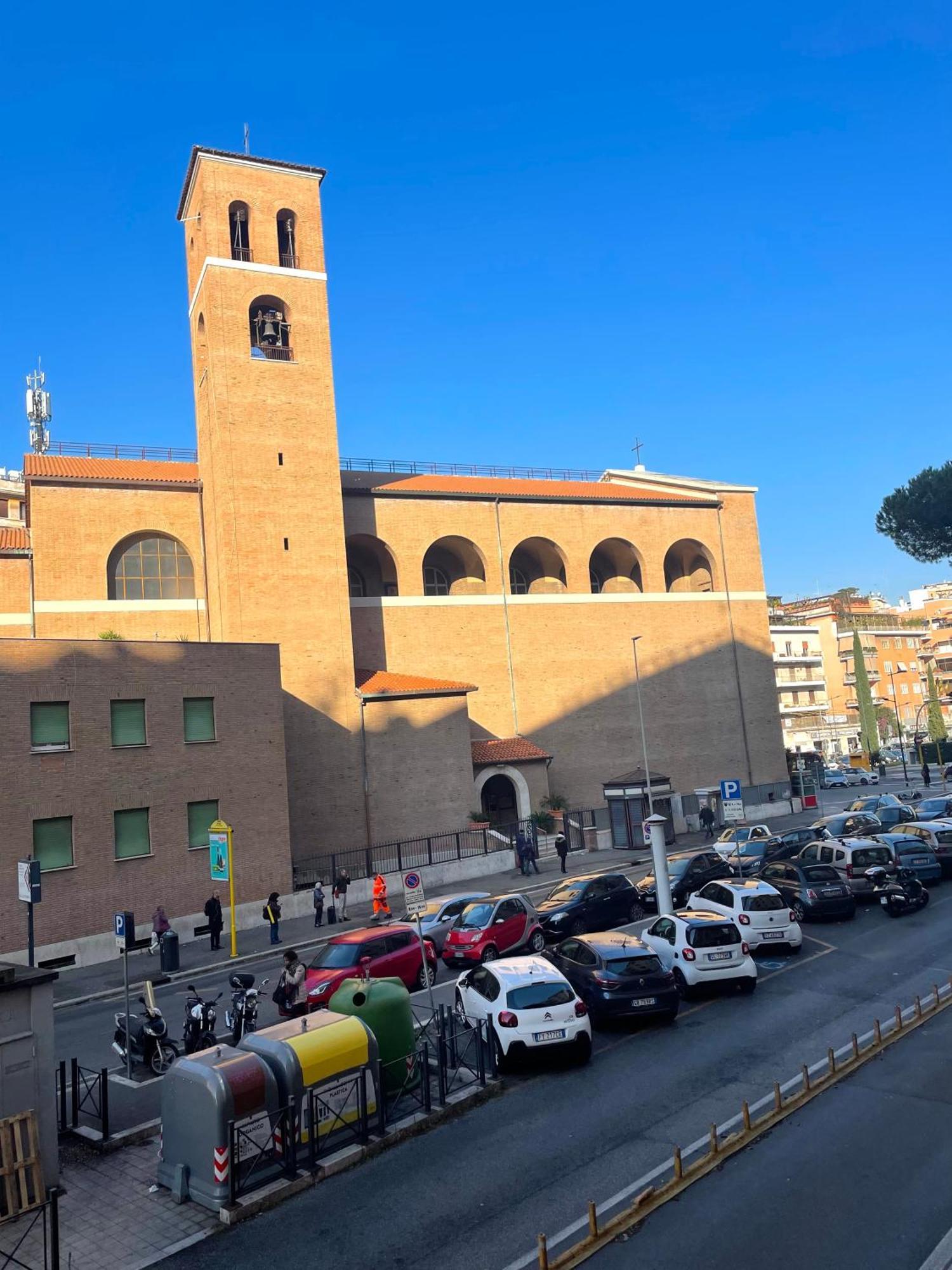 Lucens Domus Appartamento Roma Quartiere Trieste - Vicino Metro B1 - Ngoại thất bức ảnh